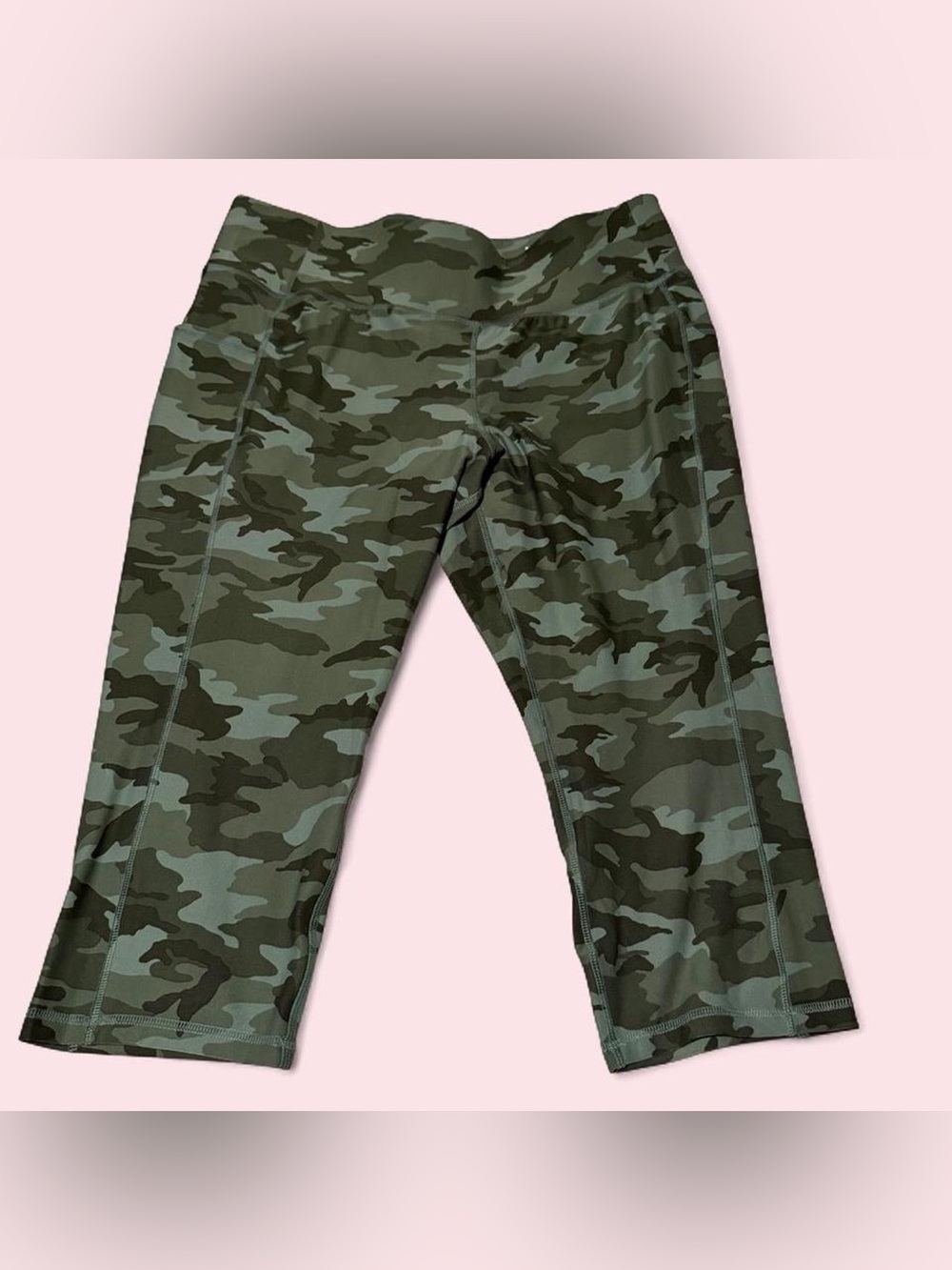 Livi Active Olive Green Camo Capri Leggings